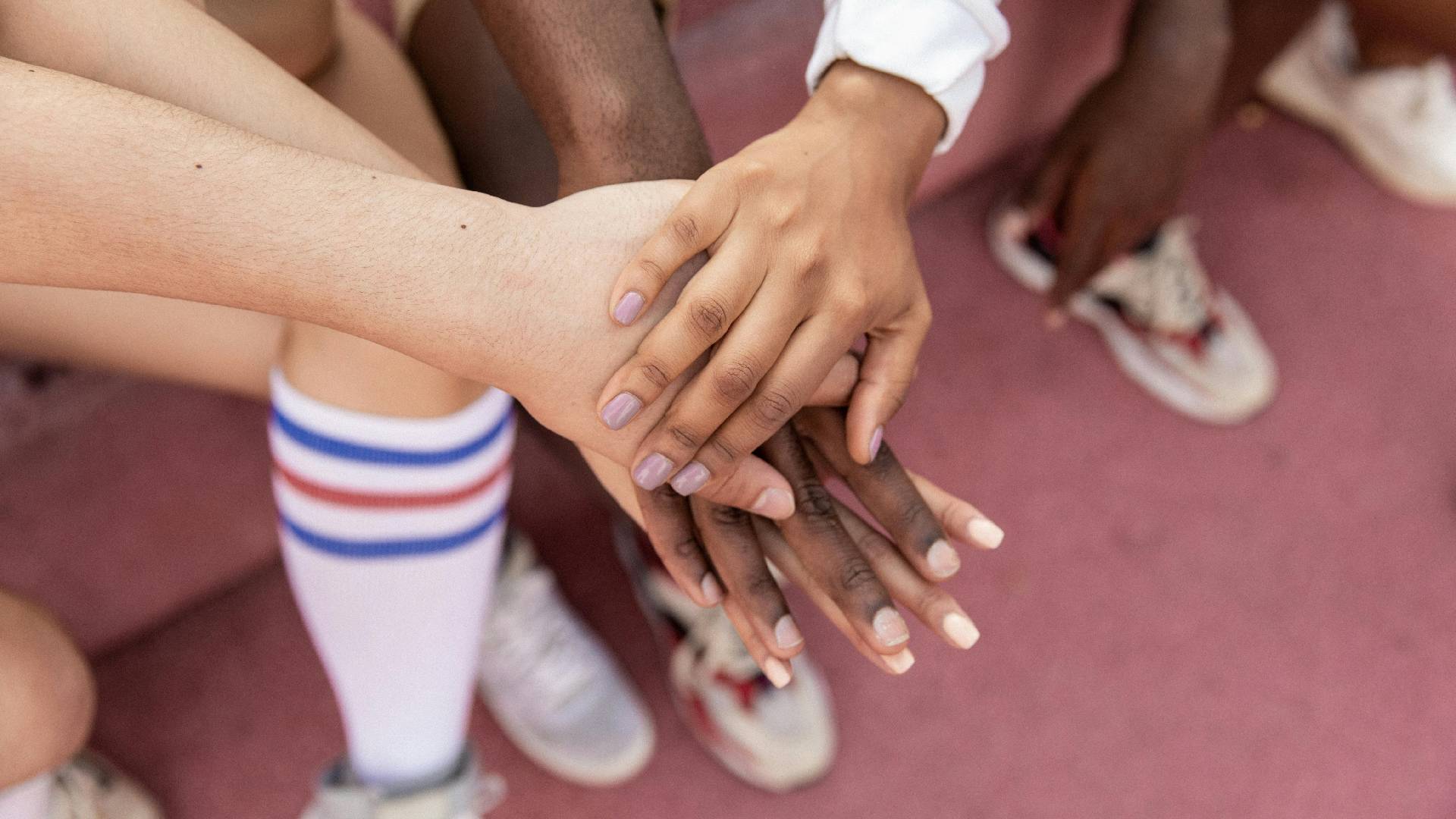 london pulse 1920x1080.jpg